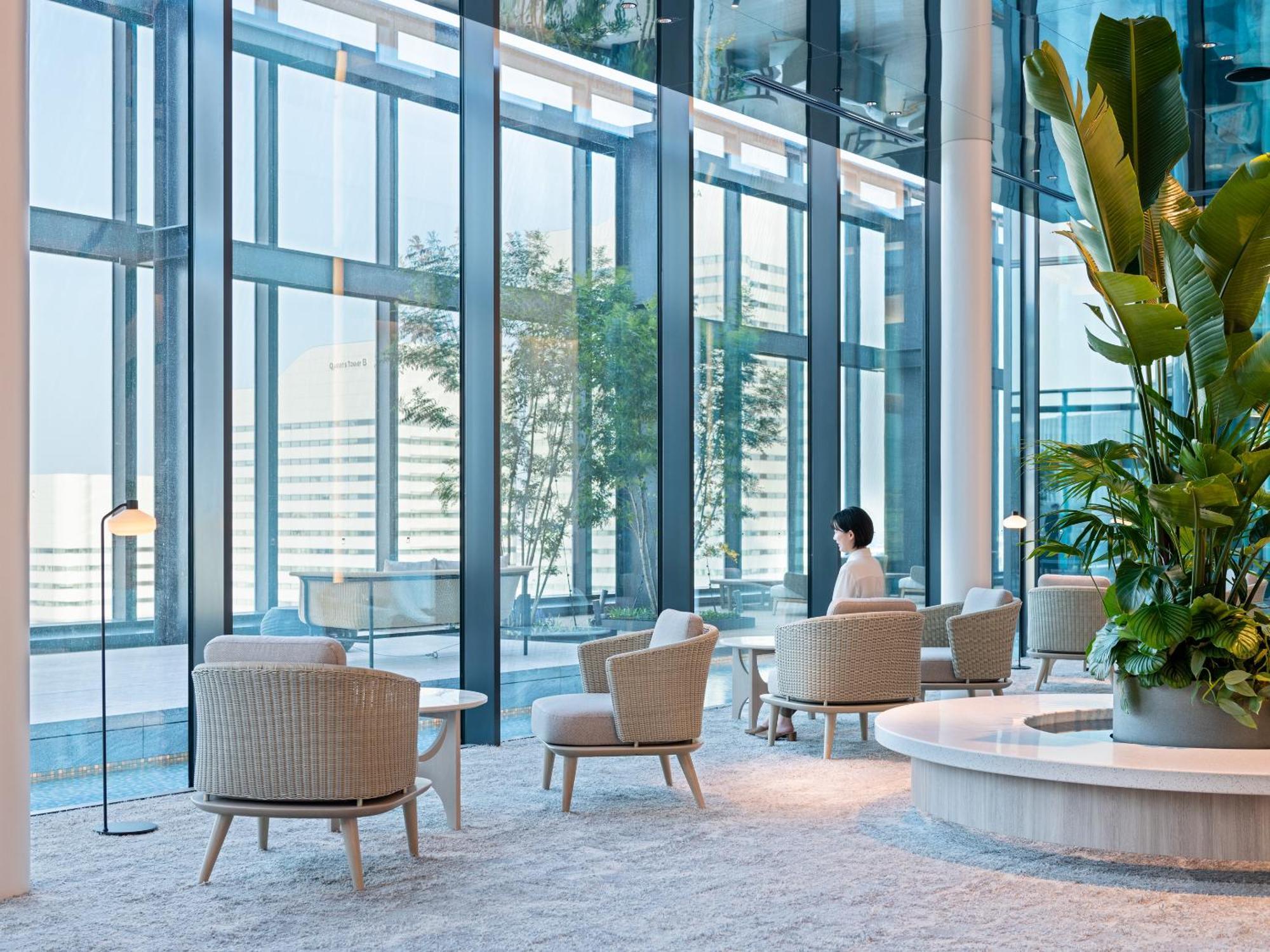 Mitsui Garden Hotel Yokohama Minatomirai Premier Exteriér fotografie The interior of the lounge